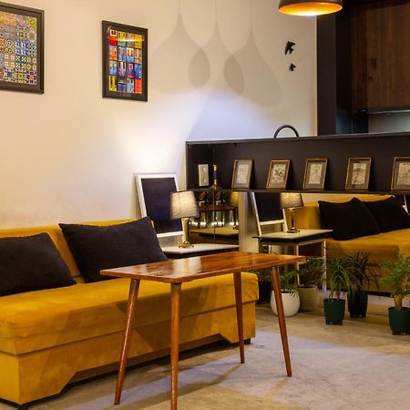9Th And 6Th Floor Stylish Apartments With Mountainvista Бишкек Екстериор снимка