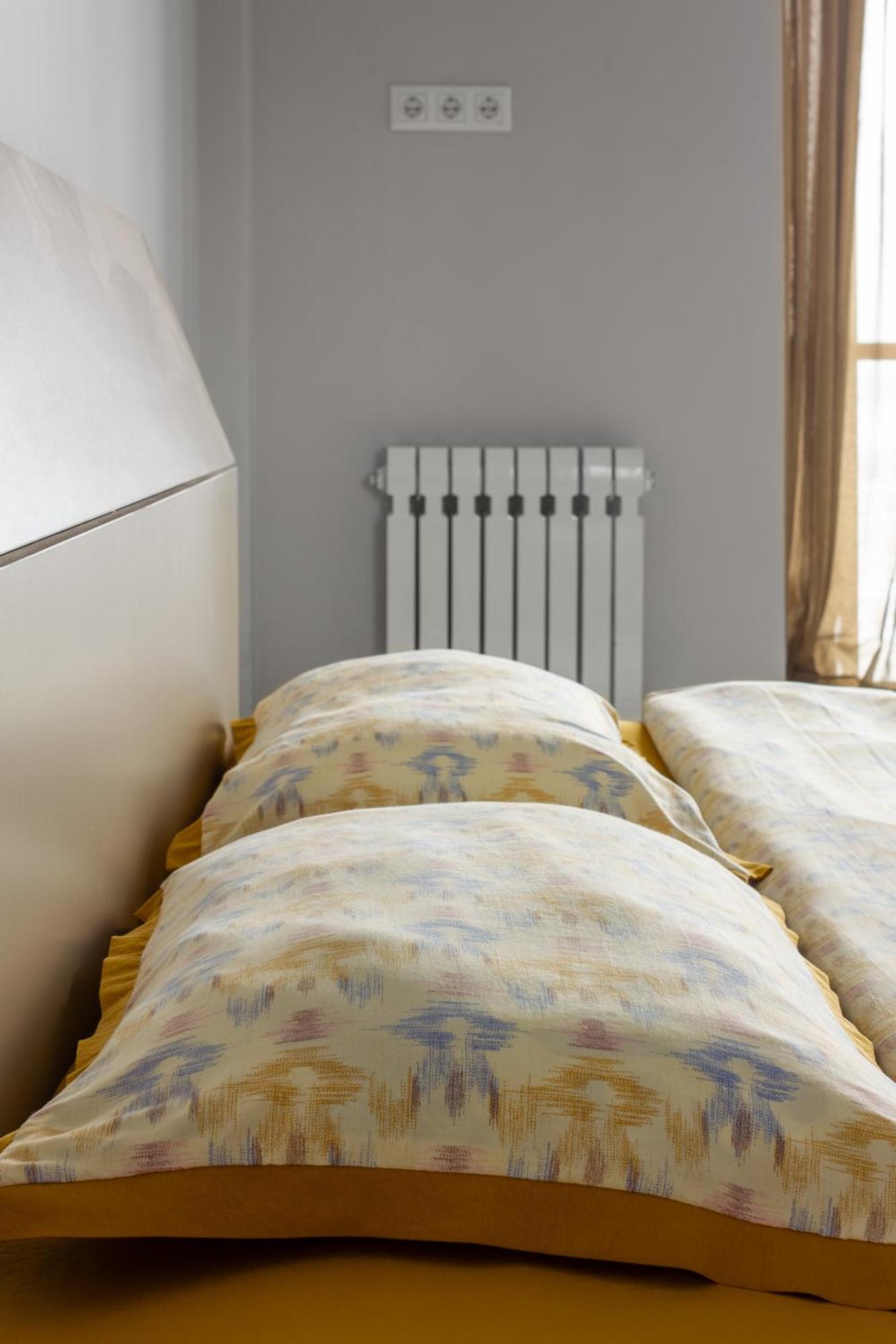 9Th And 6Th Floor Stylish Apartments With Mountainvista Бишкек Екстериор снимка