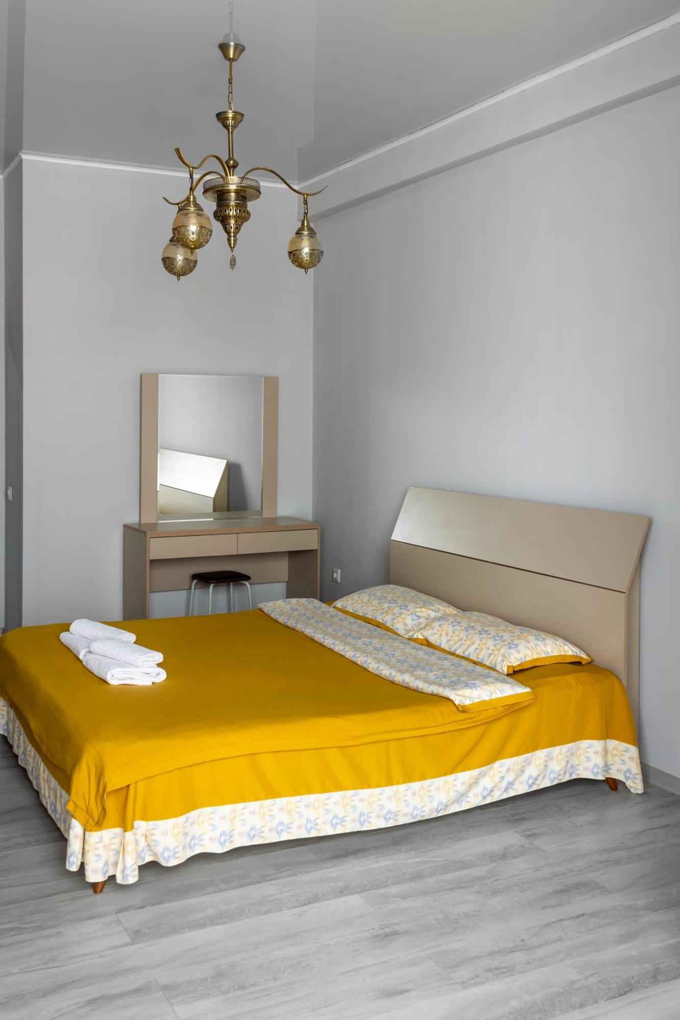 9Th And 6Th Floor Stylish Apartments With Mountainvista Бишкек Екстериор снимка